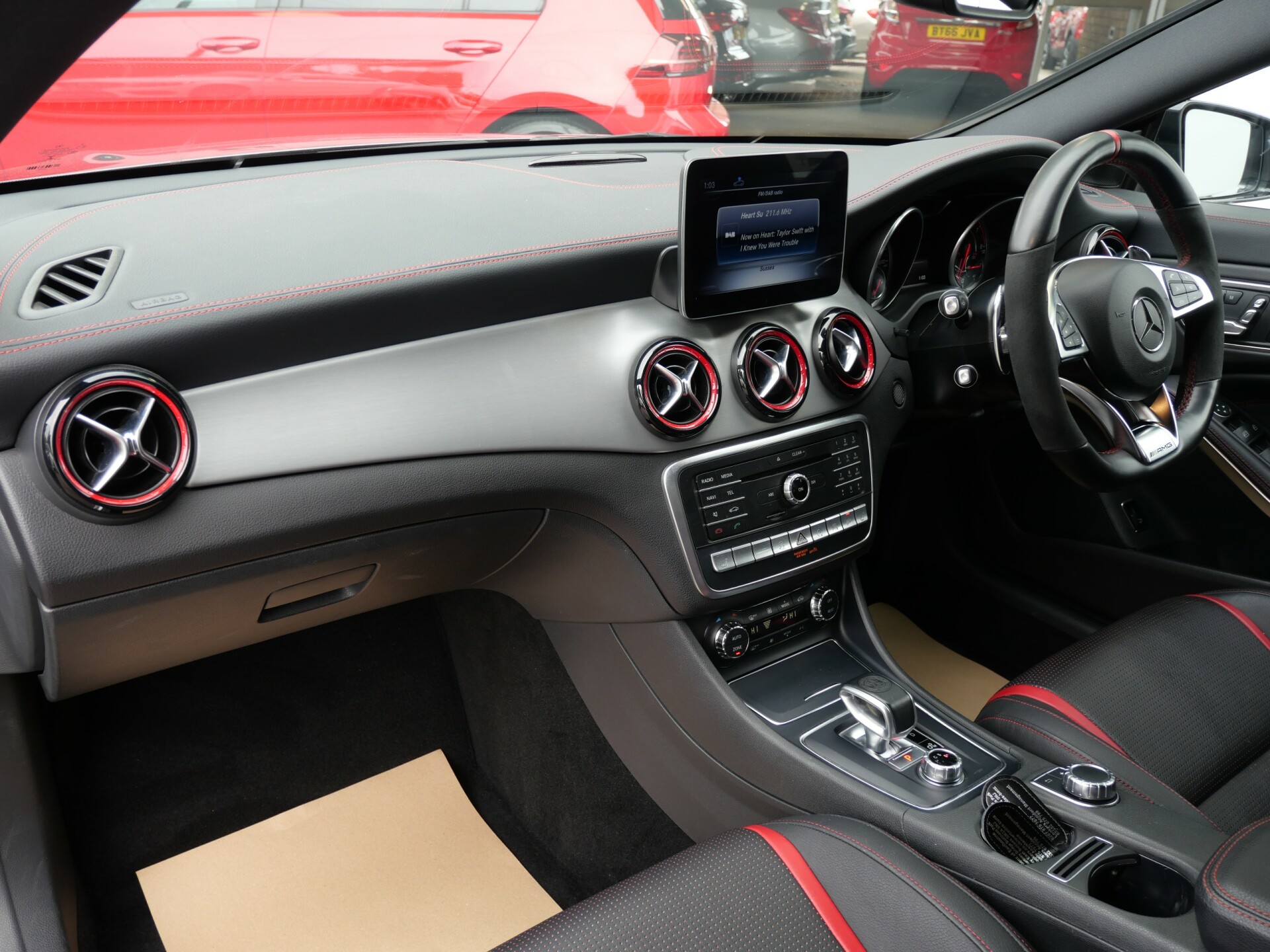 Mercedes Benz CLA