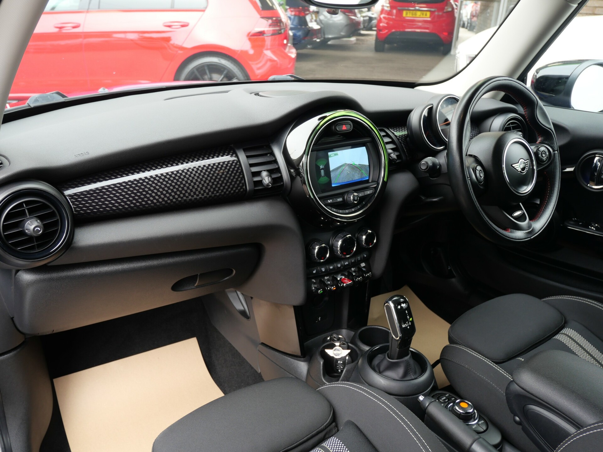 MINI Hatch