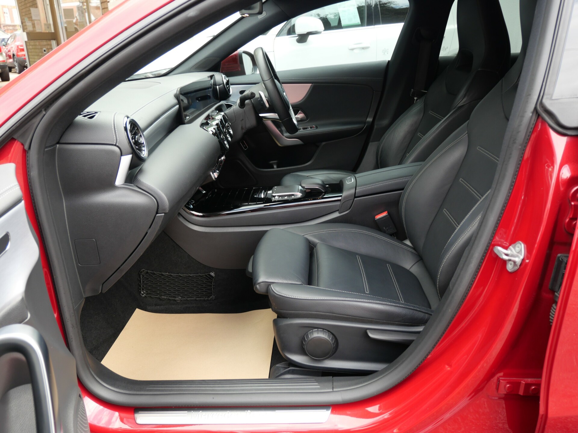 Mercedes Benz CLA