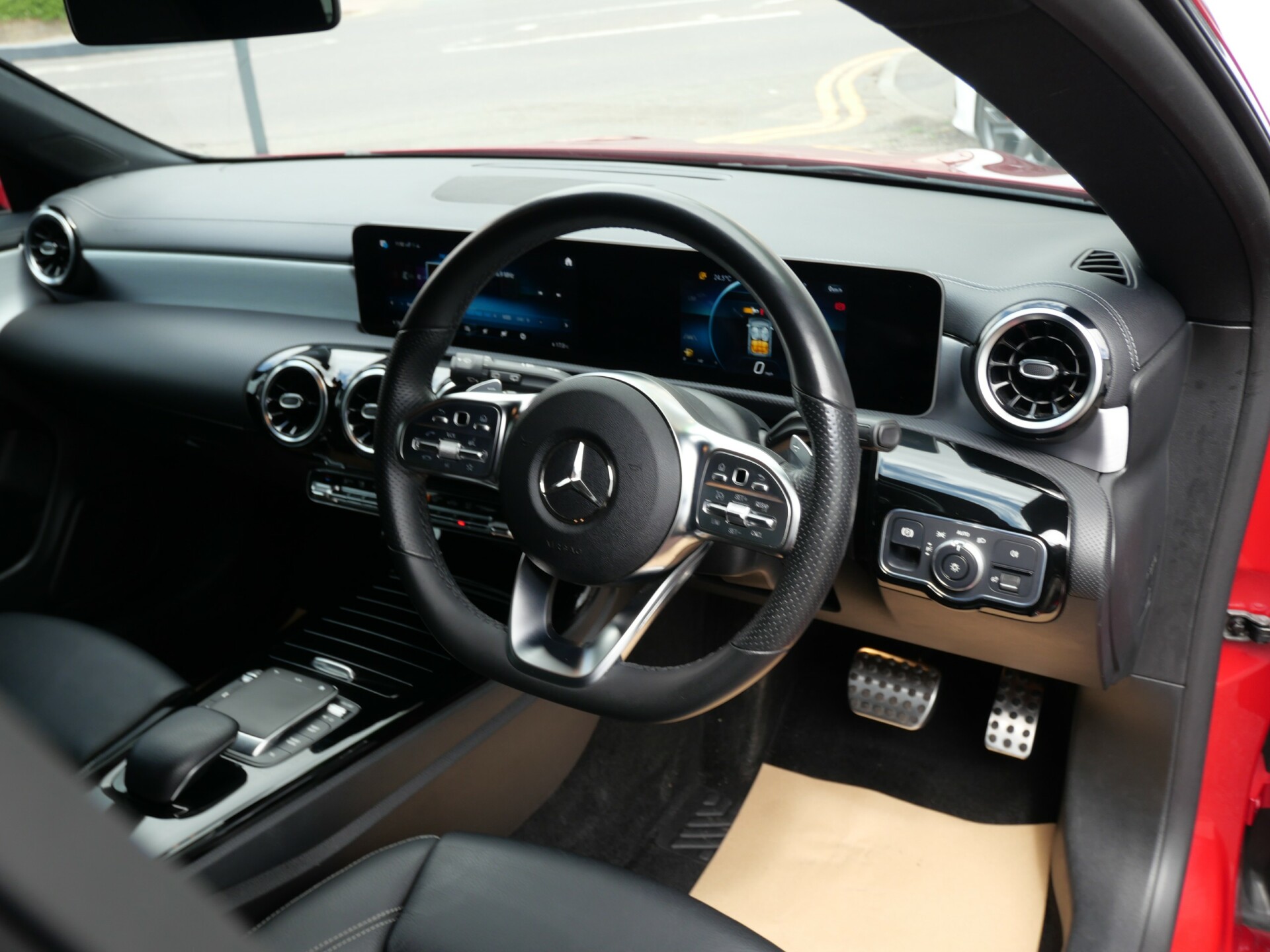 Mercedes Benz CLA