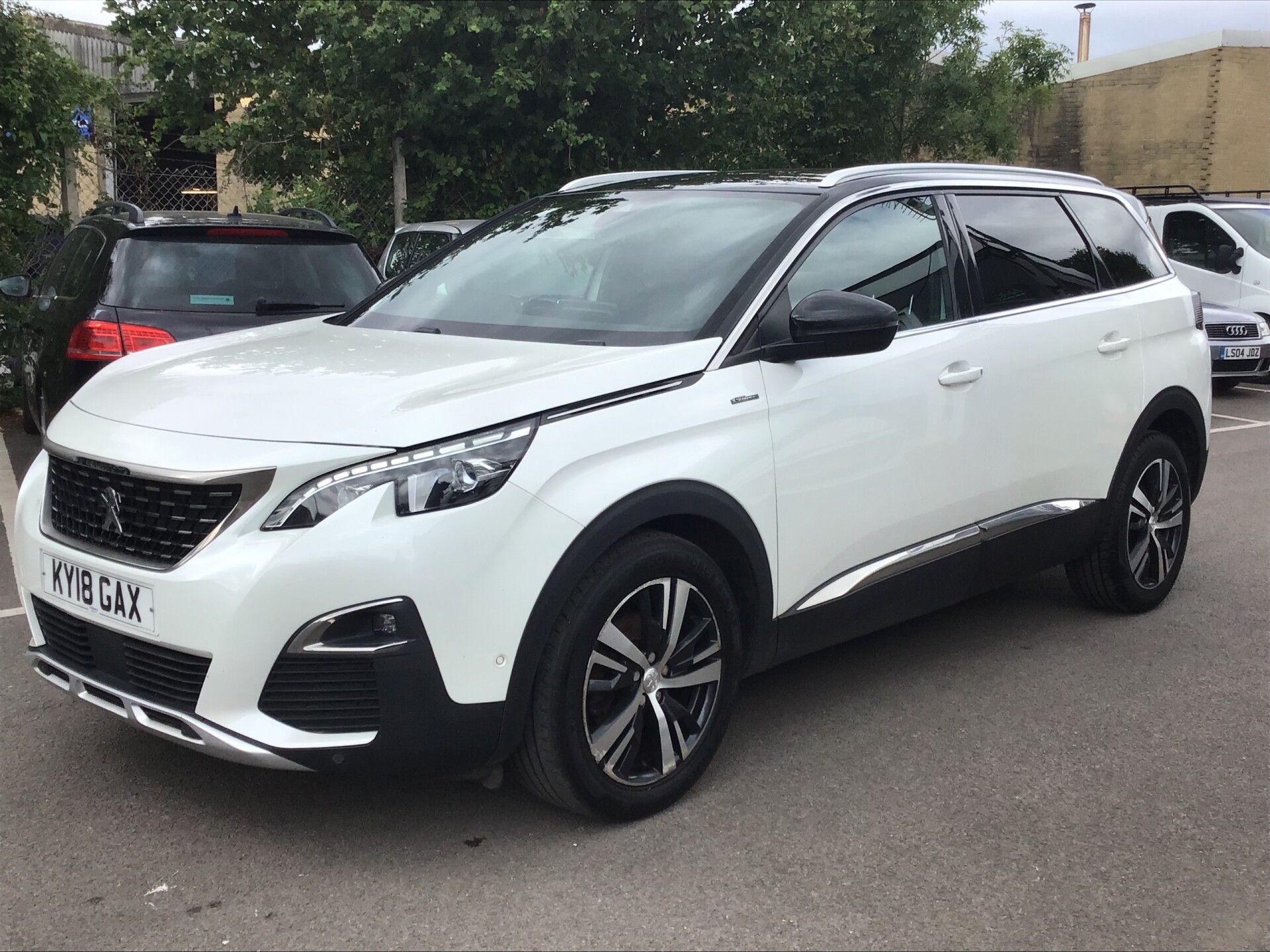 Peugeot 5008
