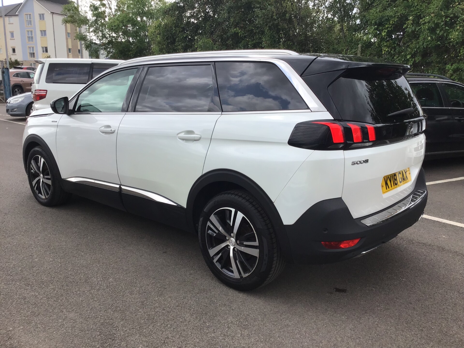 Peugeot 5008