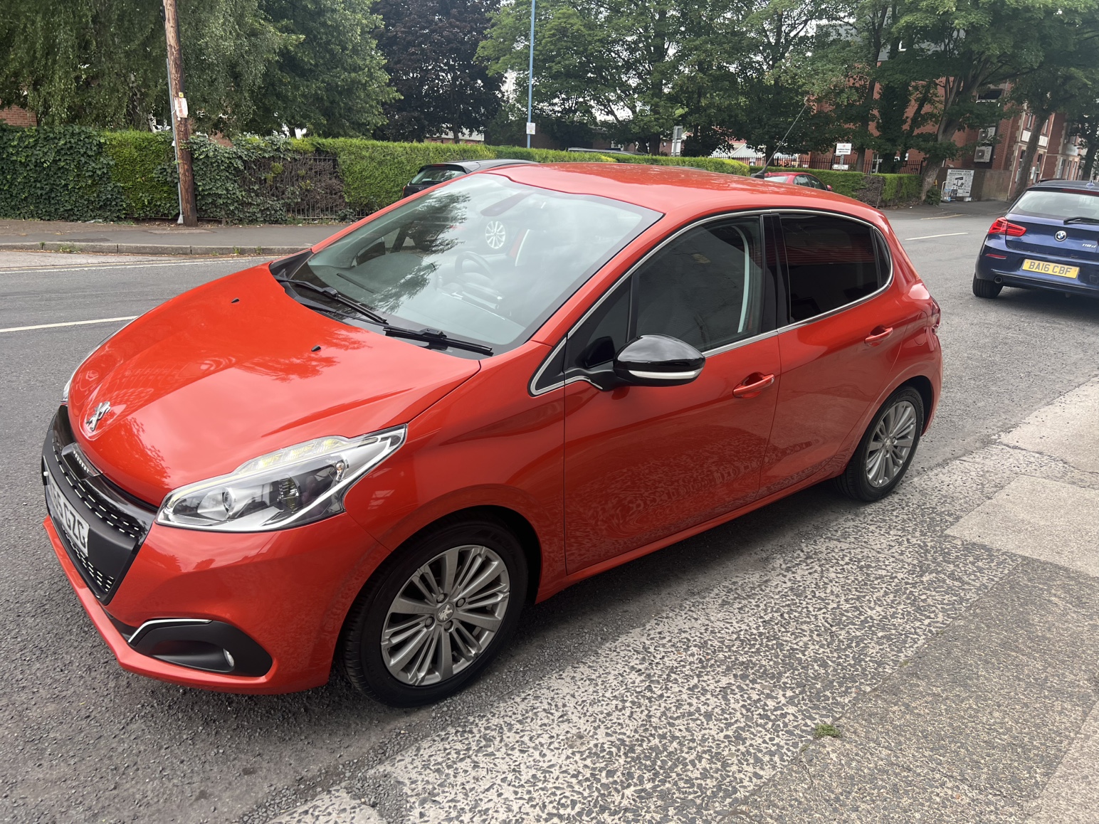 Peugeot 208