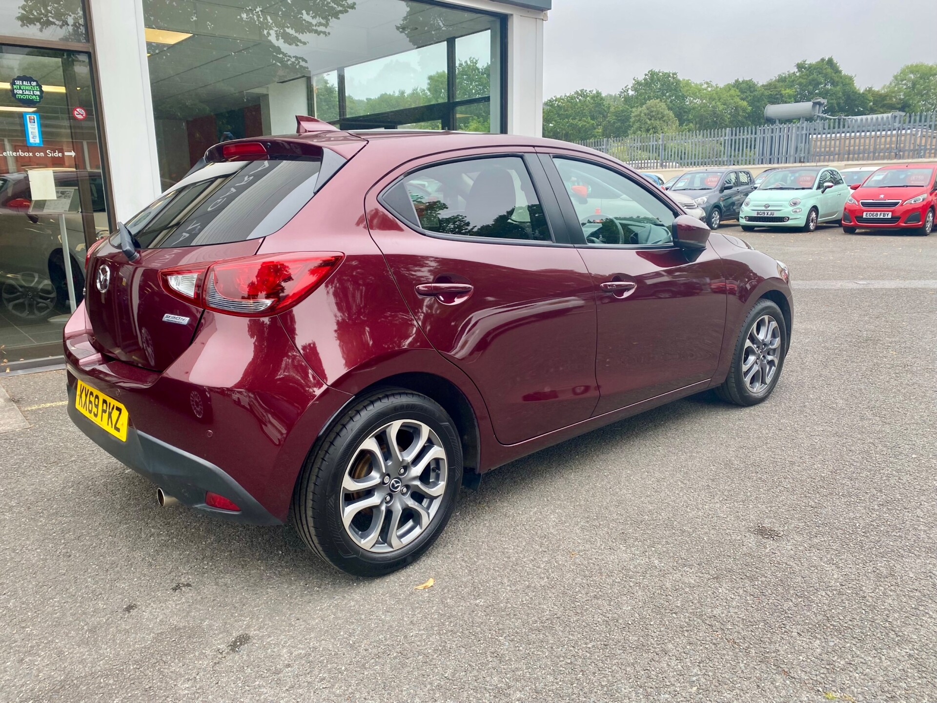 Mazda 2