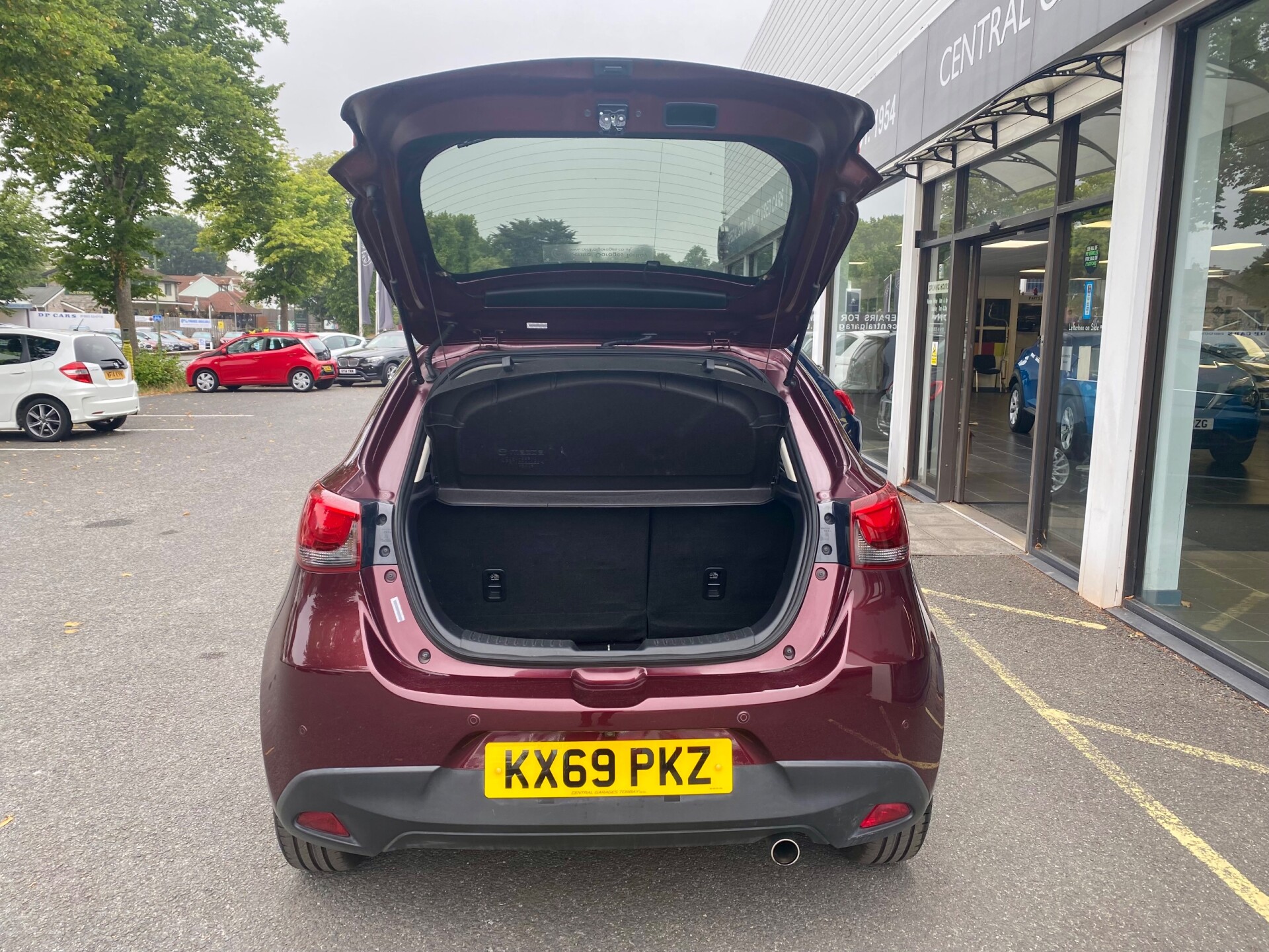 Mazda 2