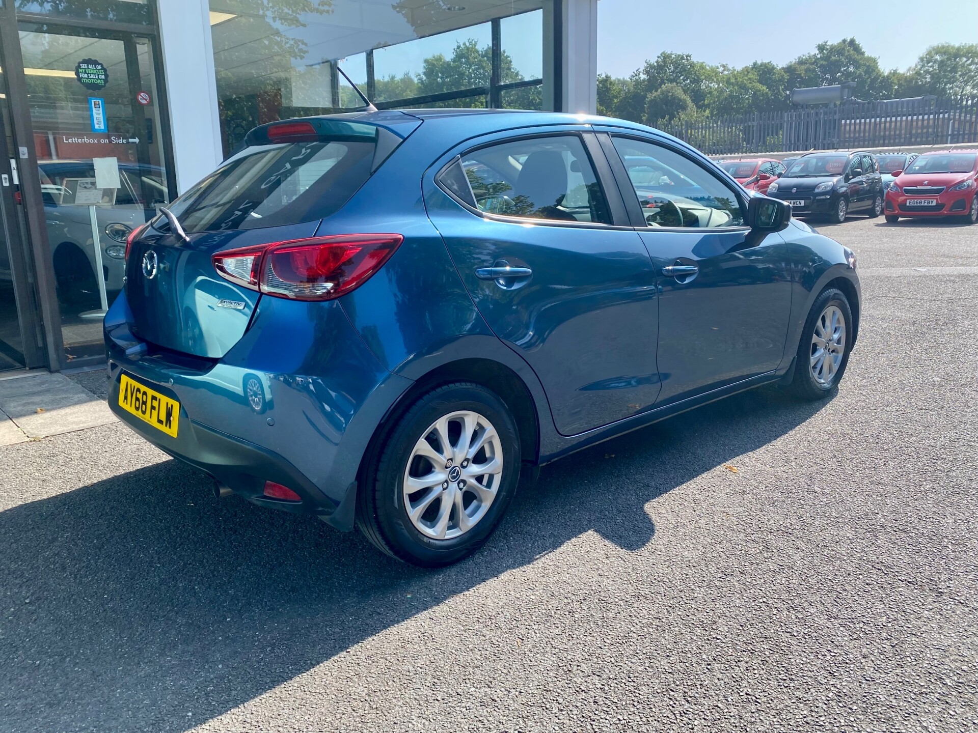 Mazda 2