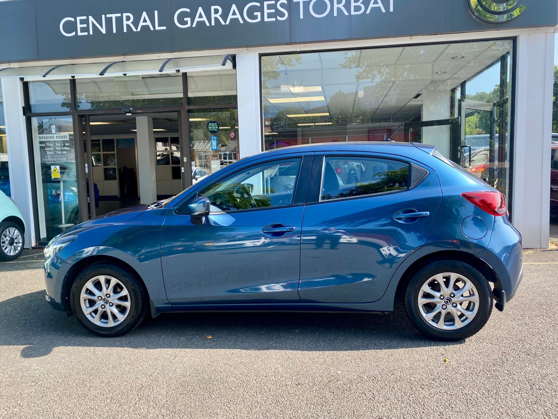 Mazda 2