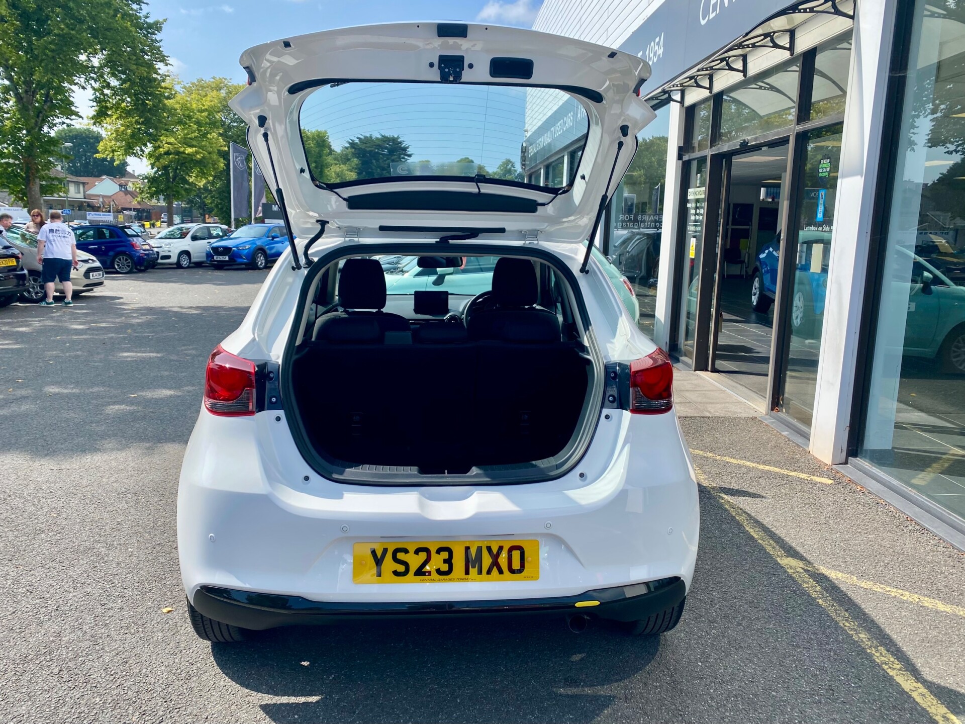 Mazda 2