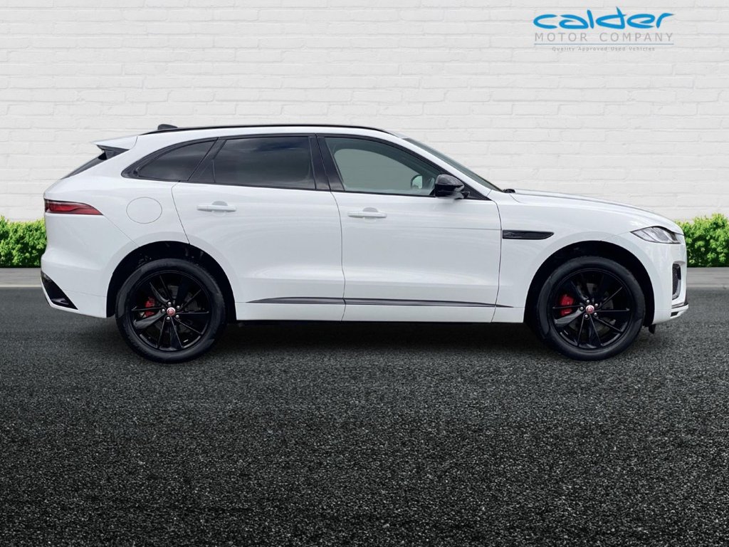 Jaguar F Pace