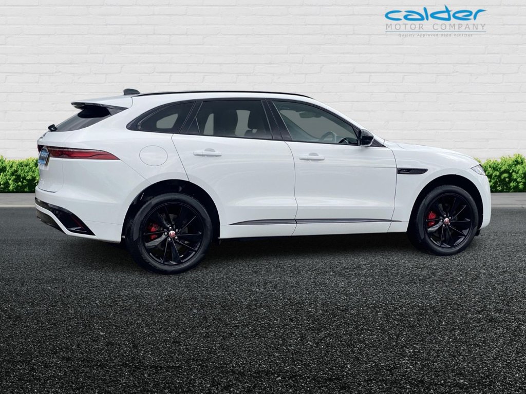 Jaguar F Pace