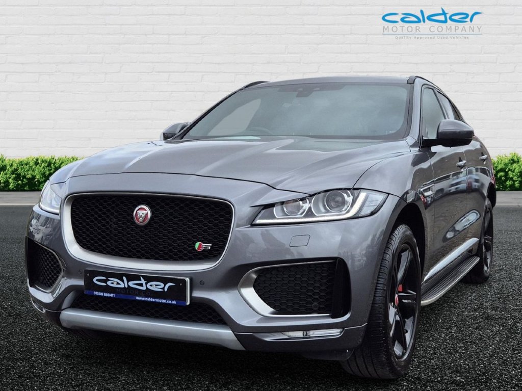 Jaguar F Pace