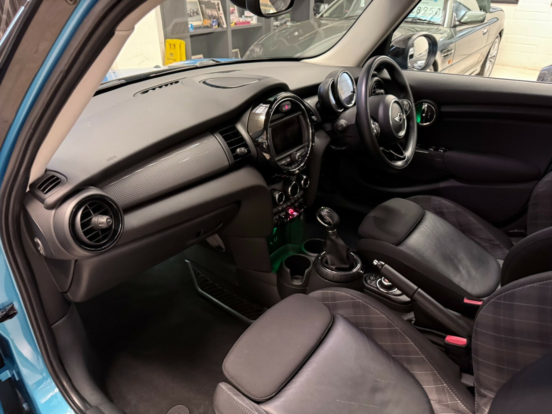 MINI Hatch