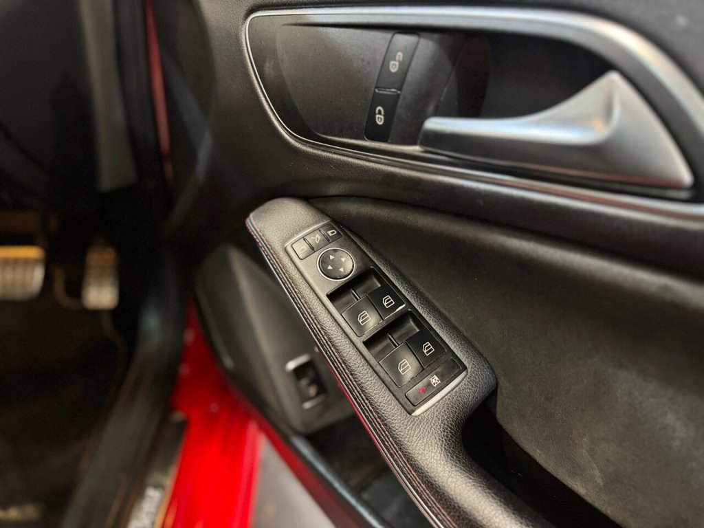 Mercedes Benz CLA
