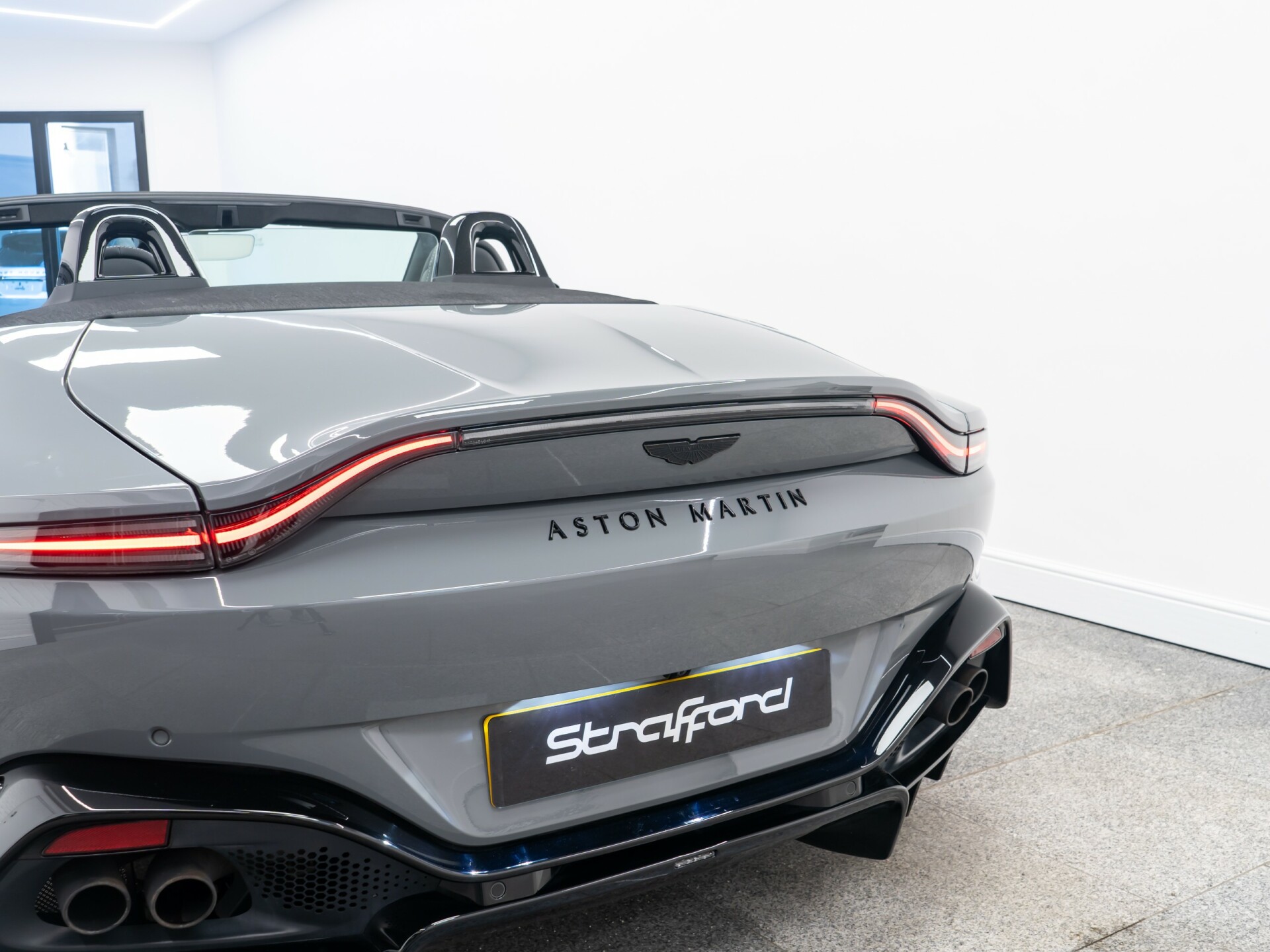 Aston Martin Vantage