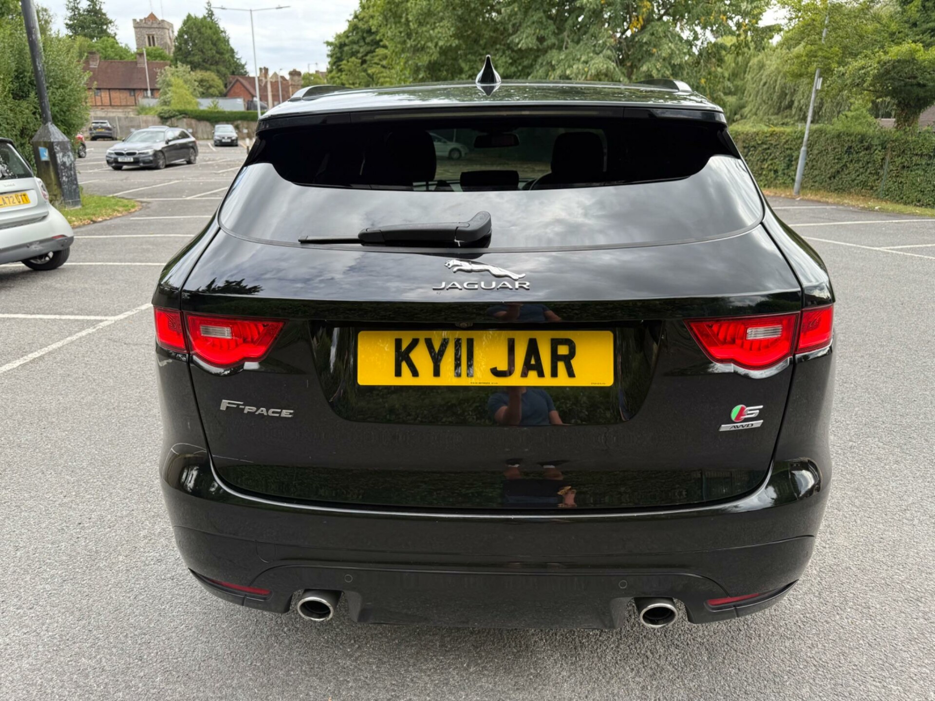 Jaguar F Pace