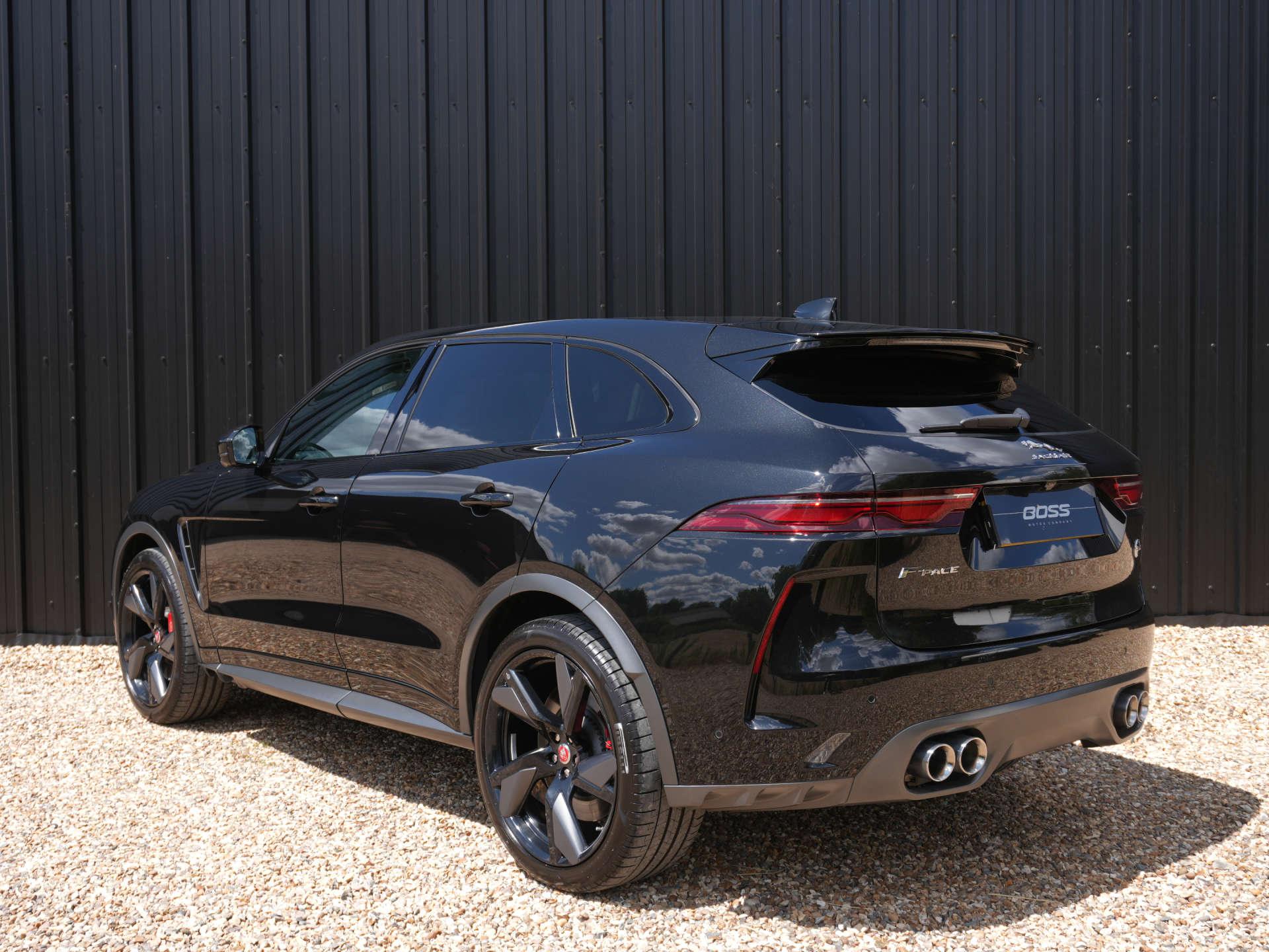 Jaguar F Pace