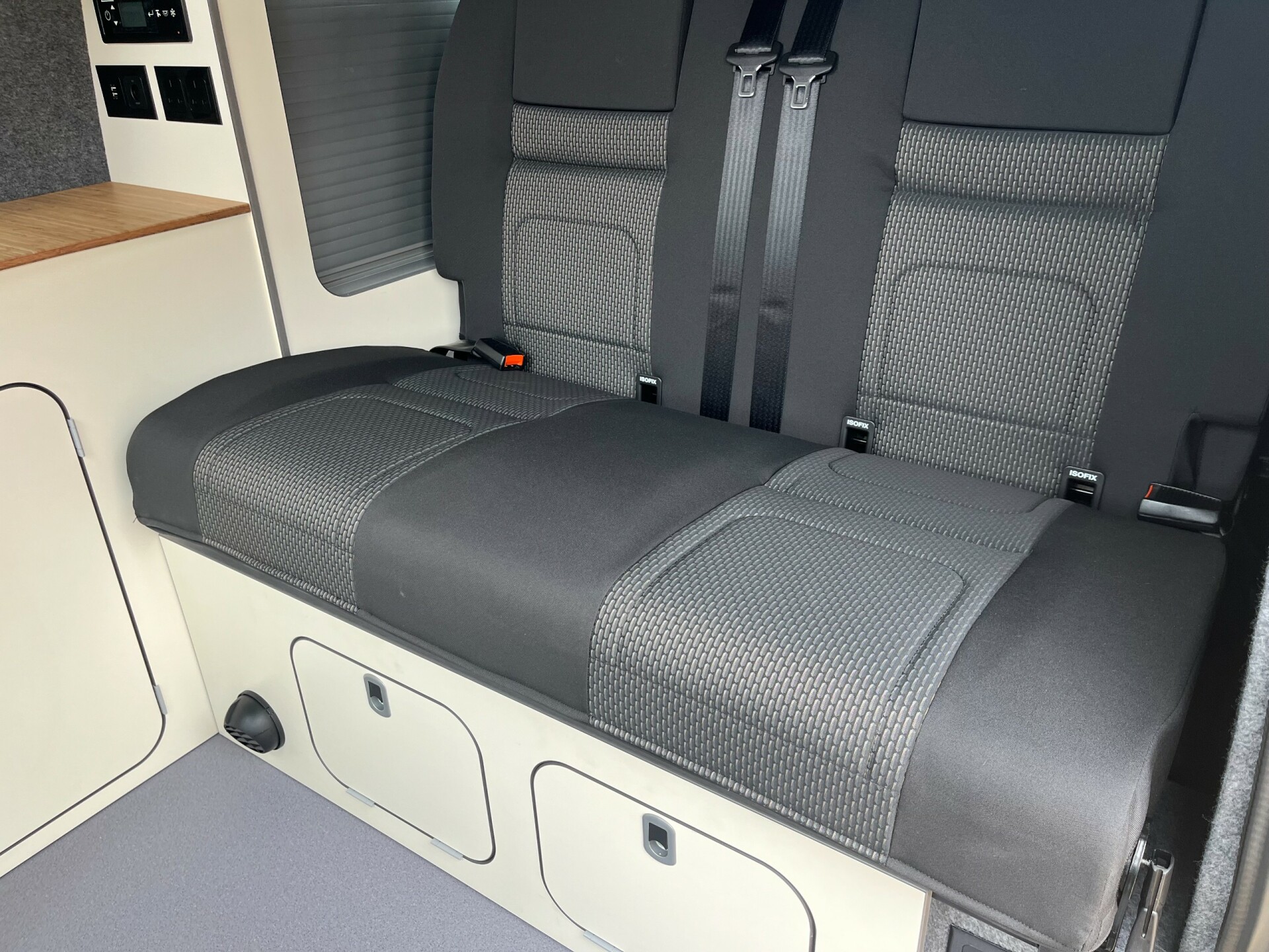 Volkswagen Ashton 94 plus