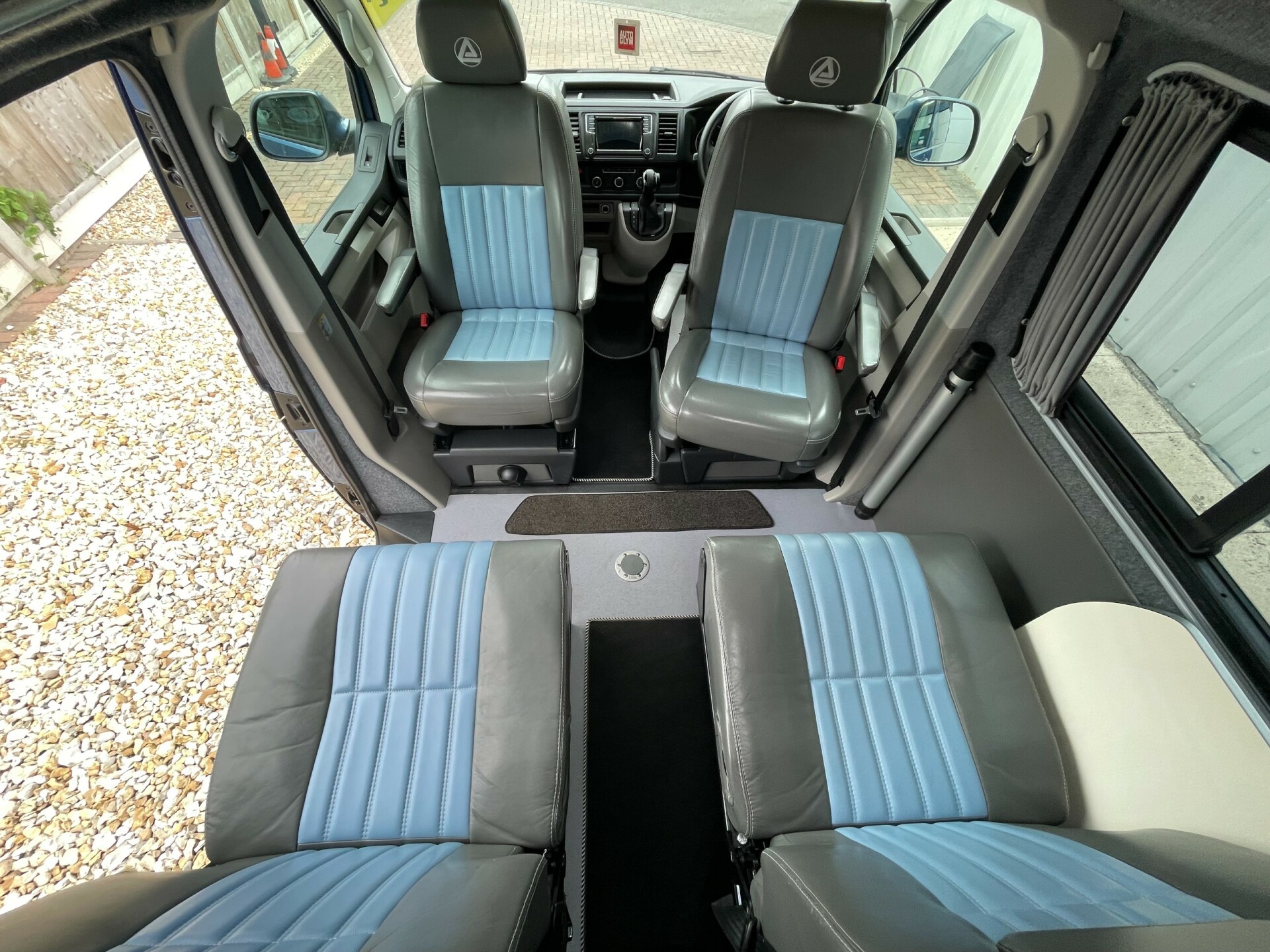 Volkswagen Camelot