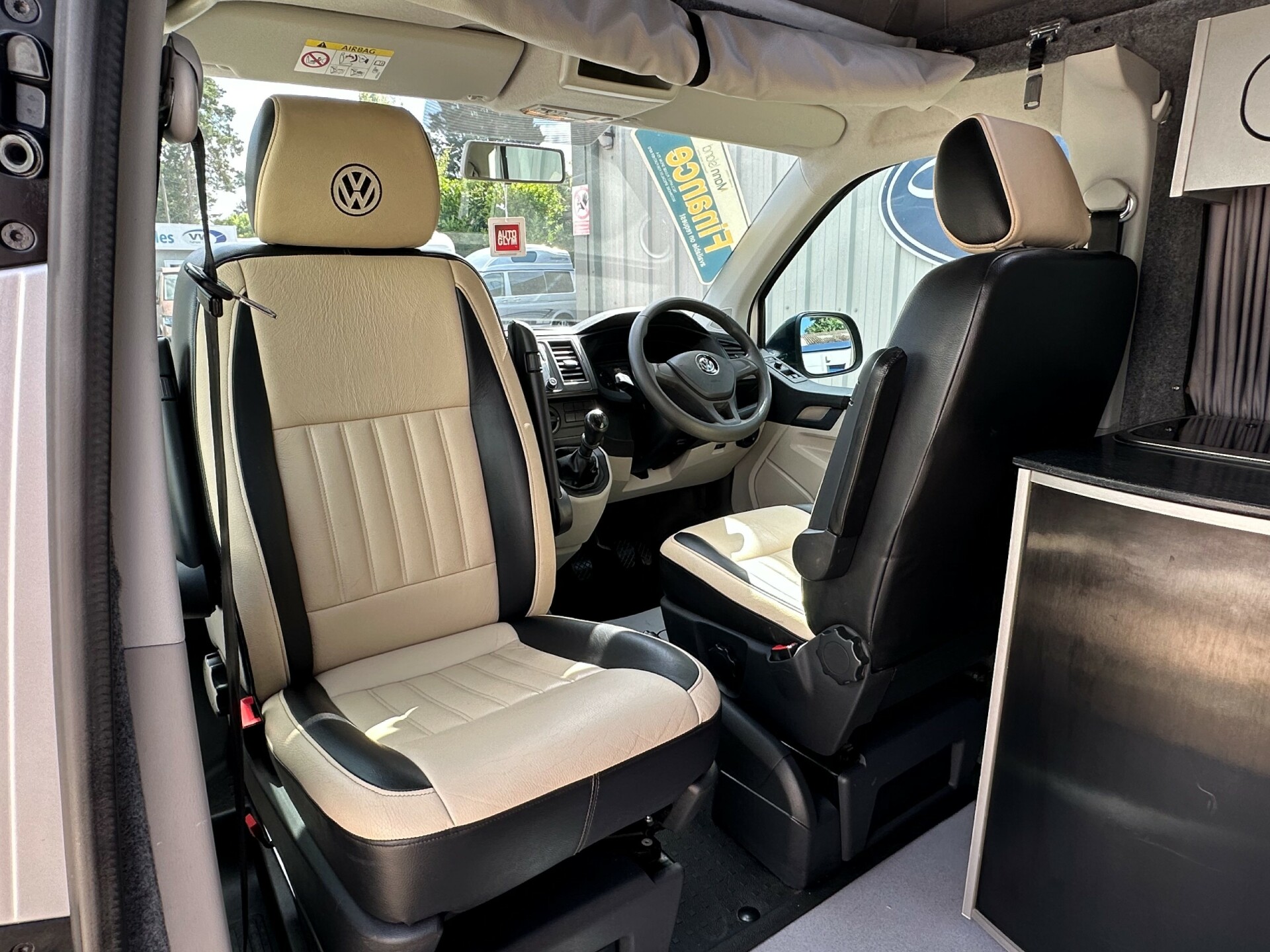 Volkswagen Ashton