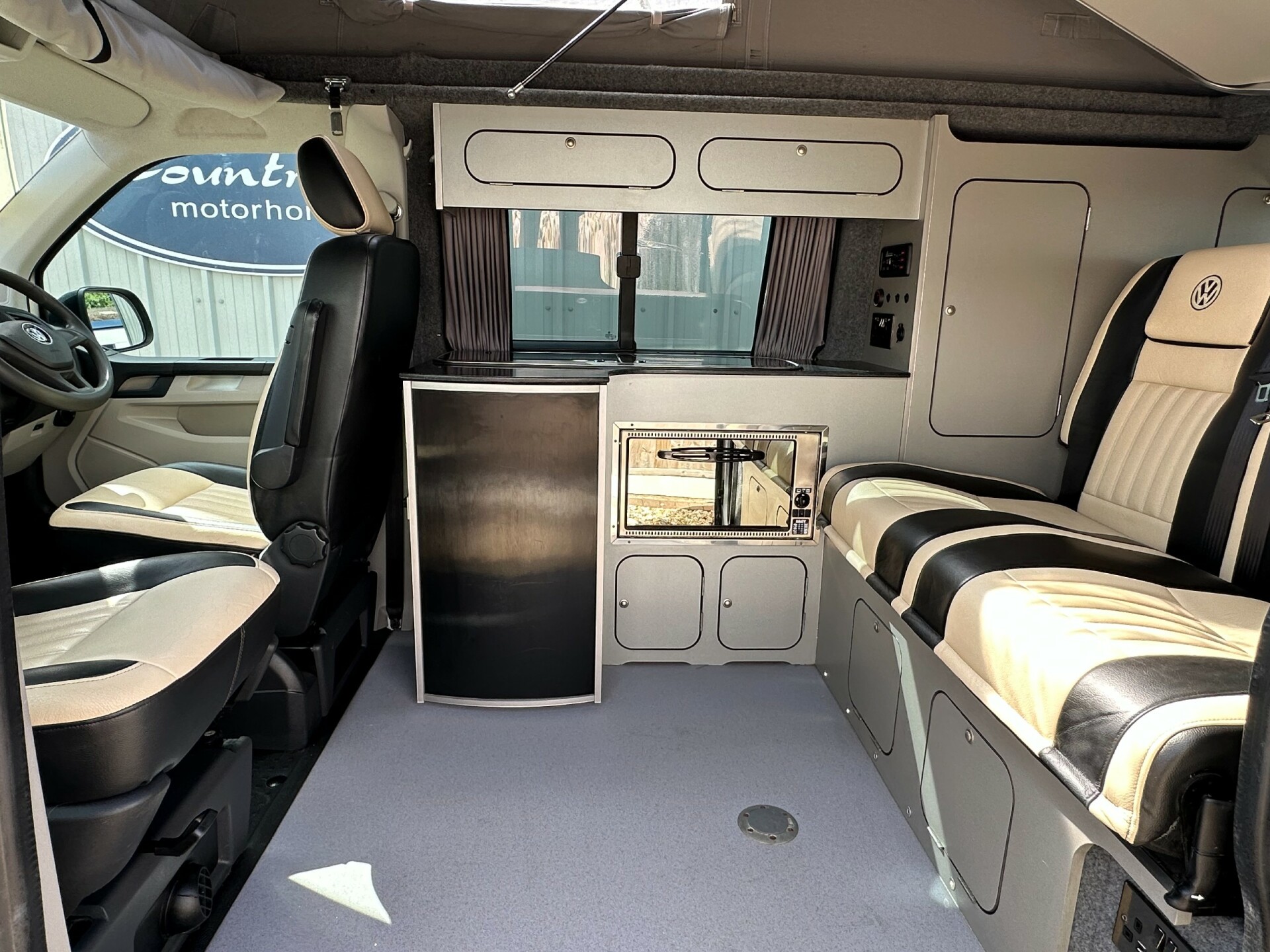 Volkswagen Ashton
