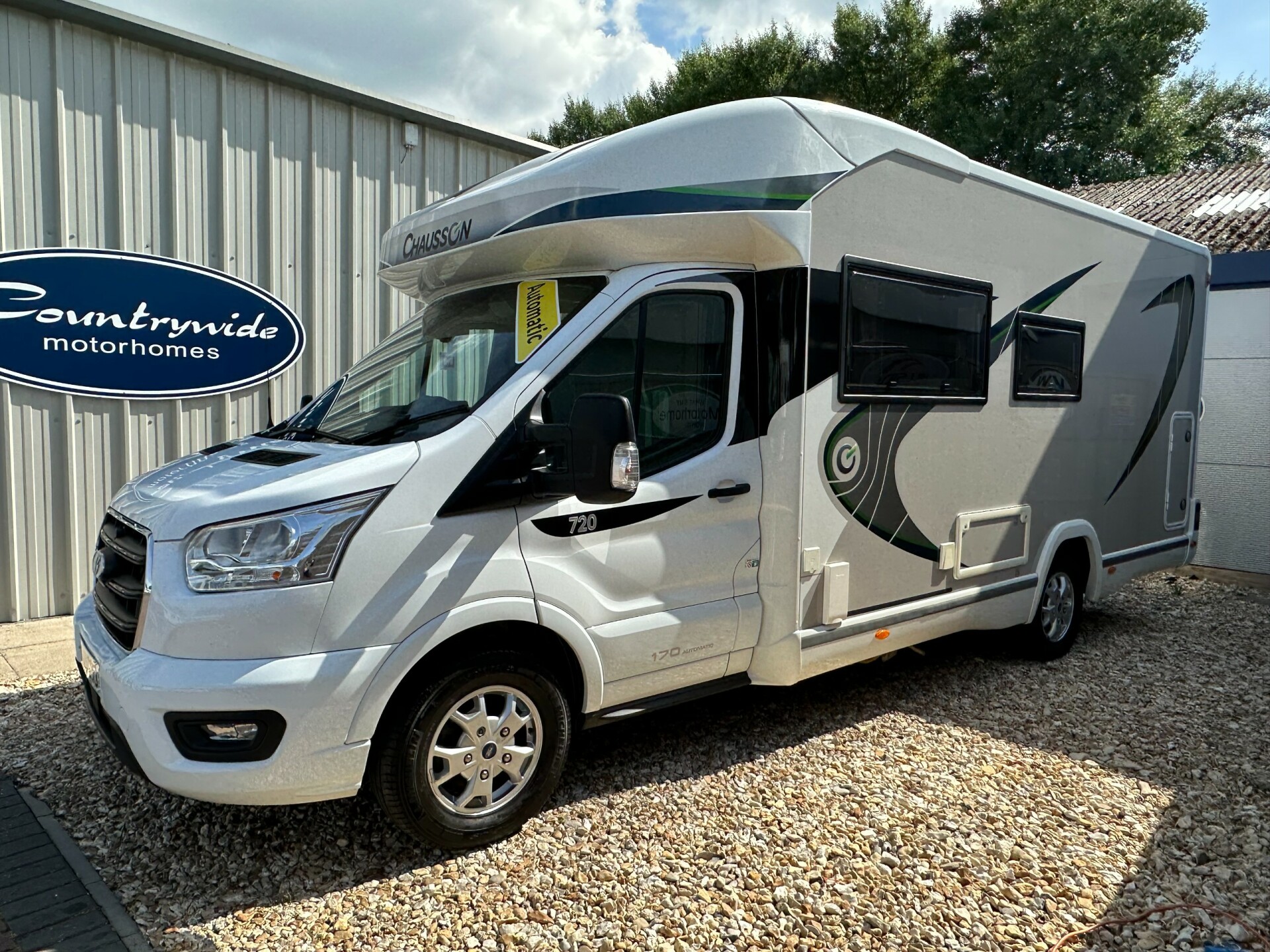 Ford Titanium 720