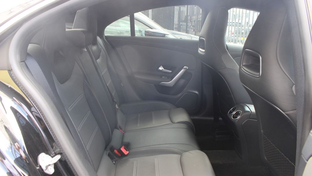 Mercedes Benz CLA