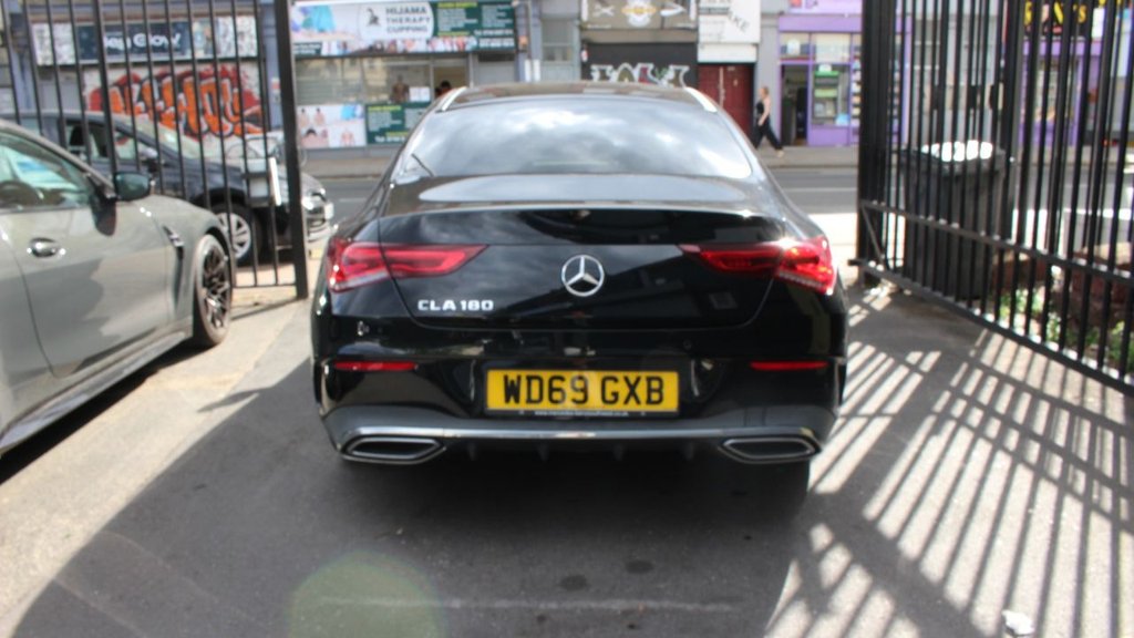 Mercedes Benz CLA
