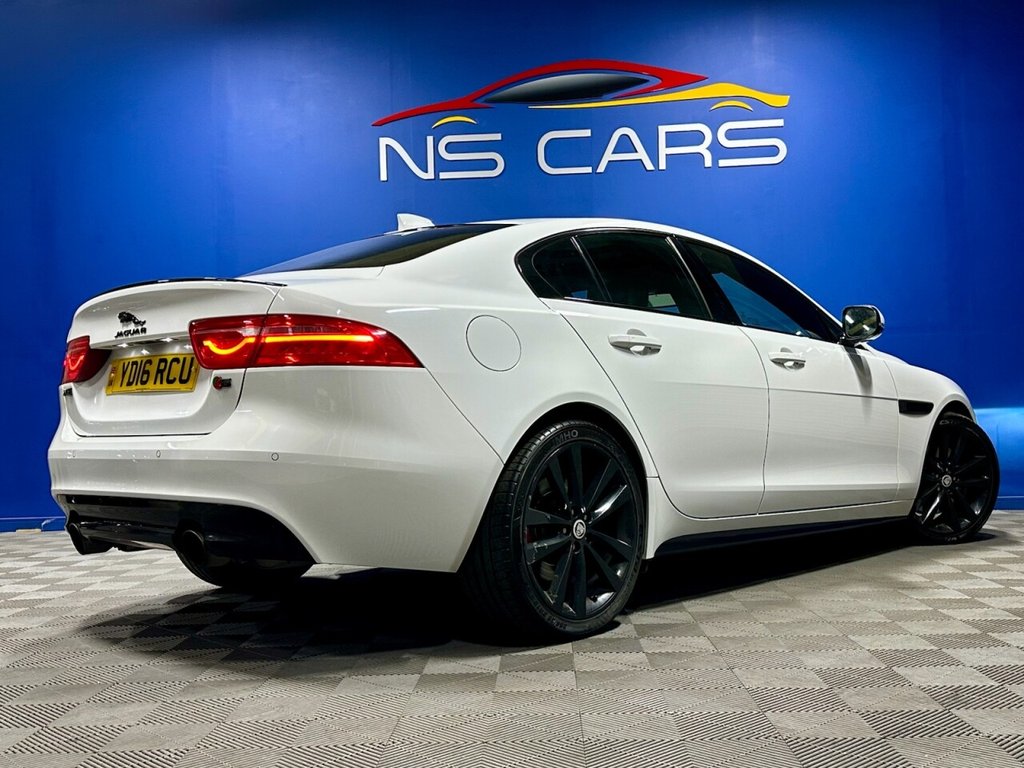 Jaguar XE