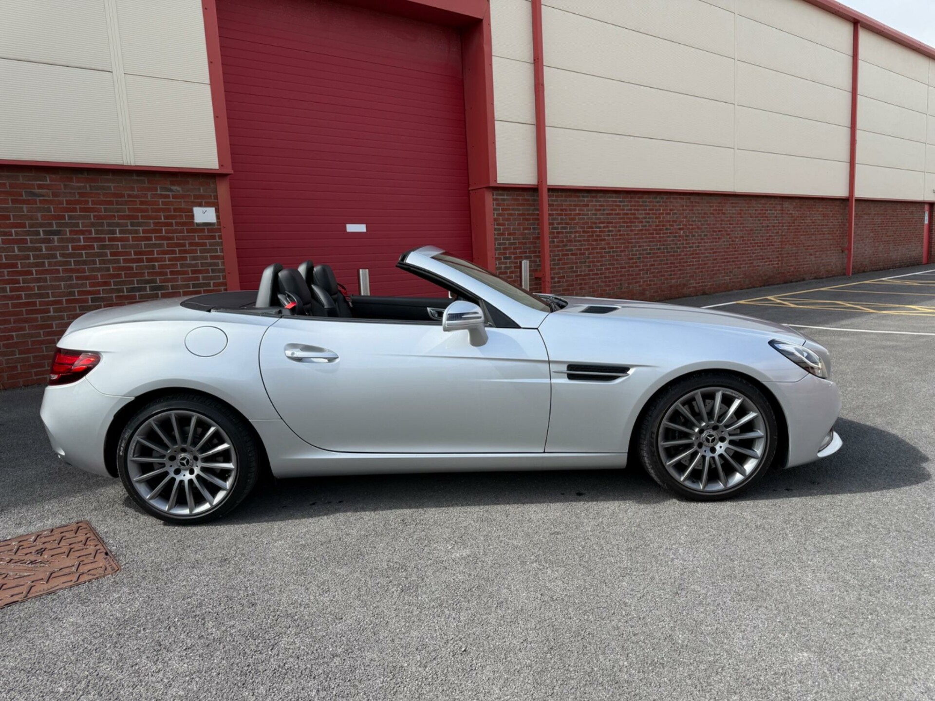 Mercedes Benz SLC