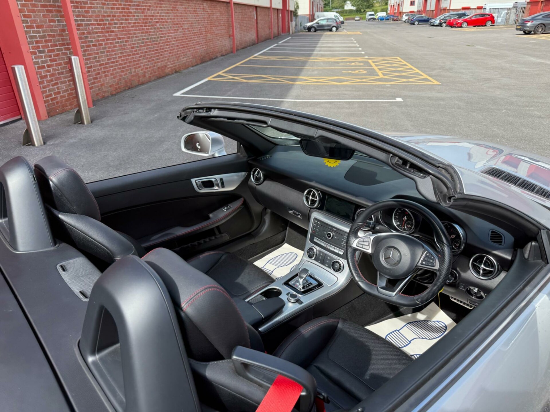 Mercedes Benz SLC