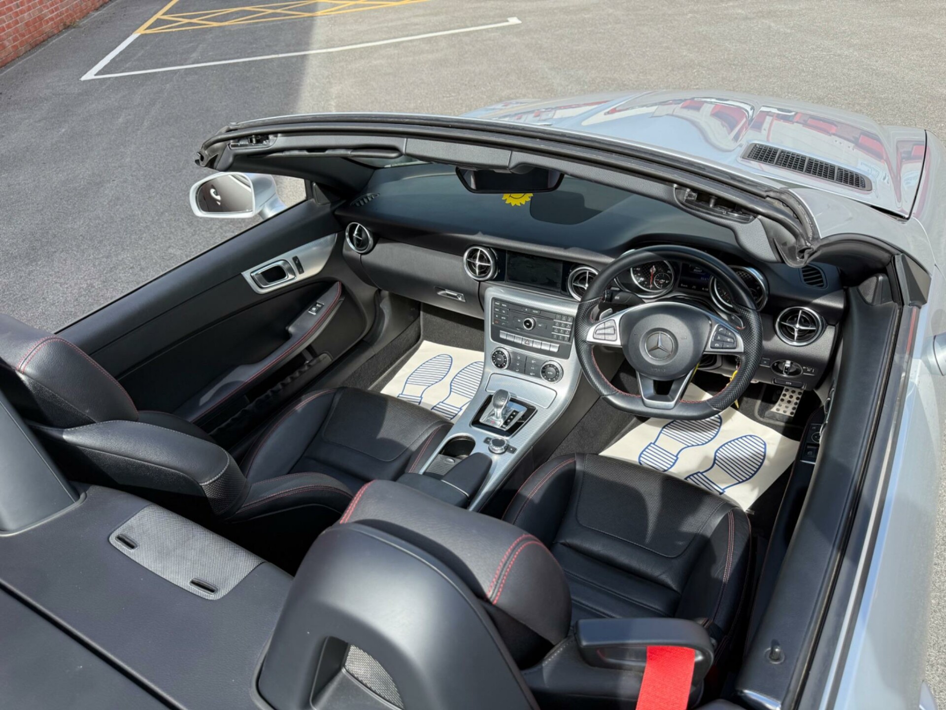 Mercedes Benz SLC