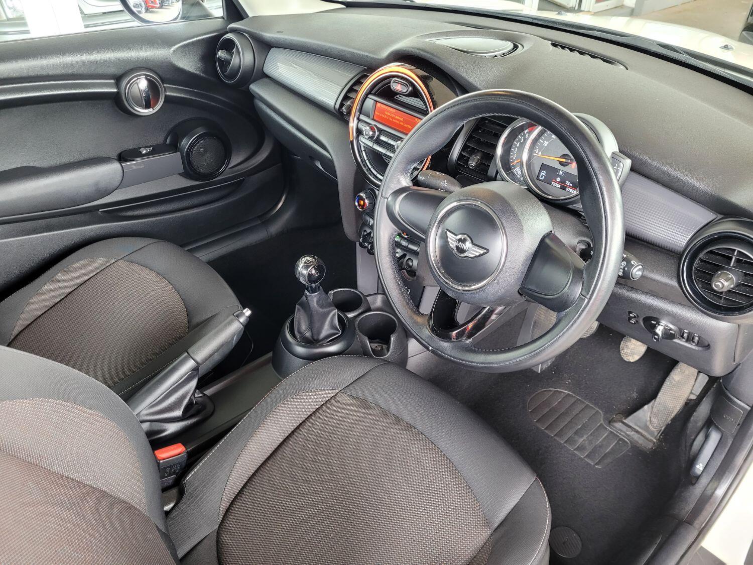 MINI Hatch