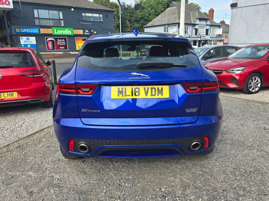 Jaguar E Pace