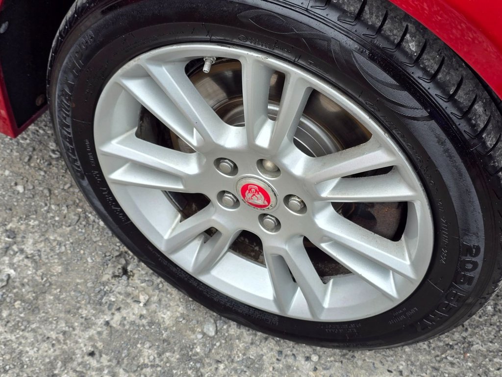 Jaguar XE