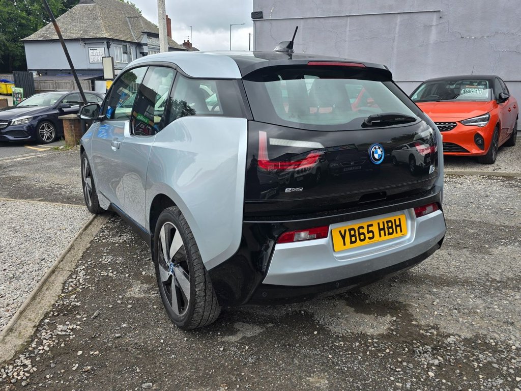 BMW i3
