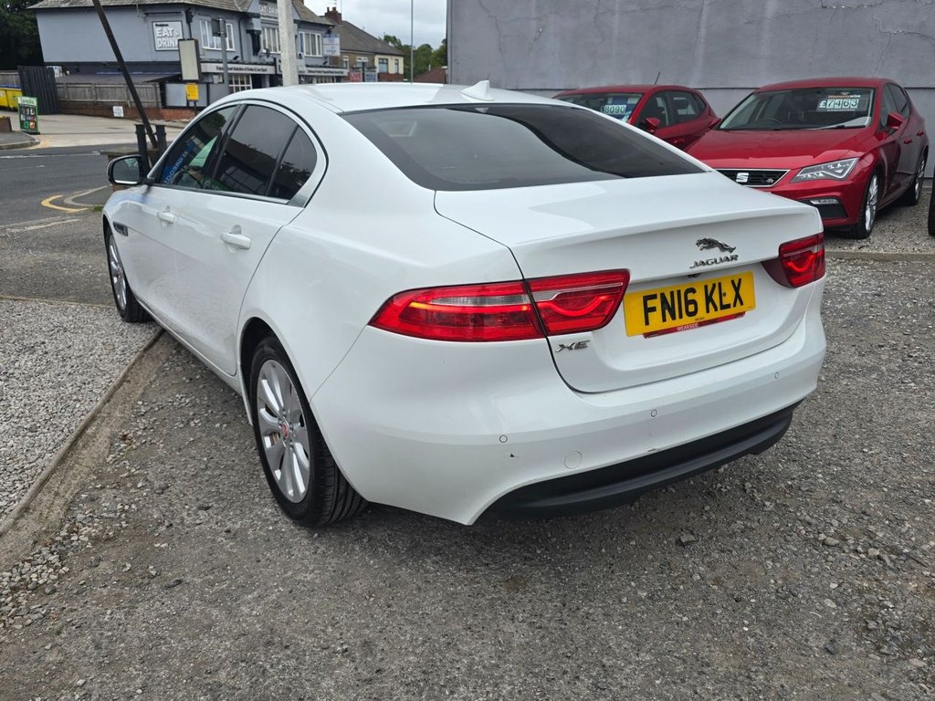 Jaguar XE