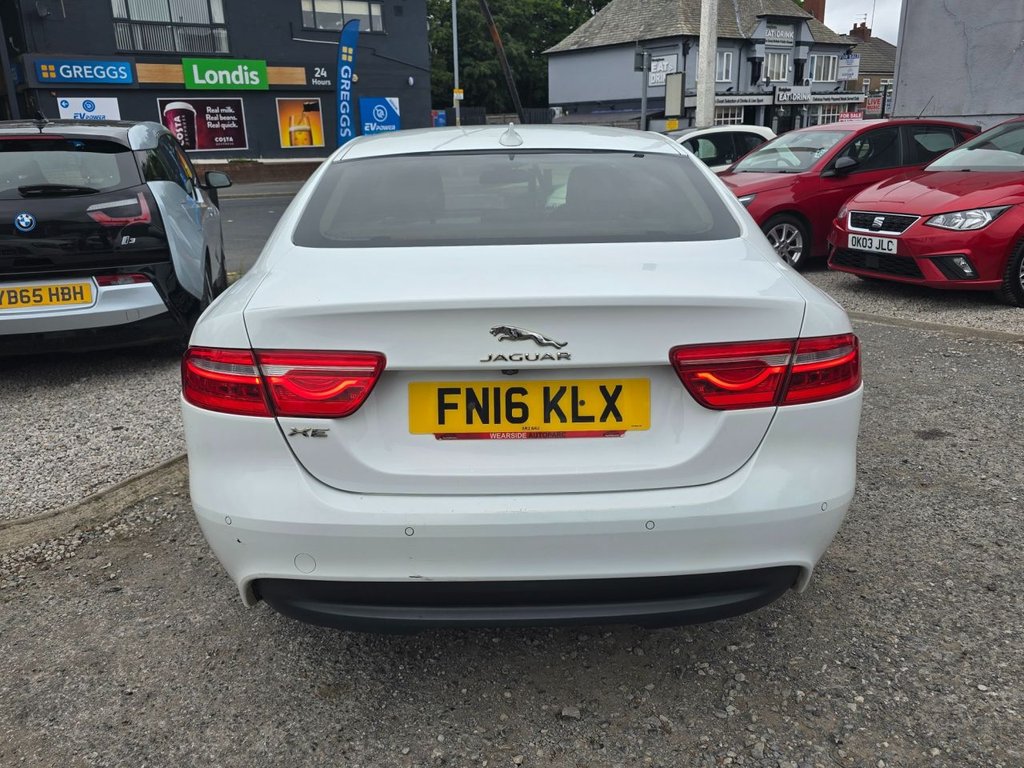 Jaguar XE