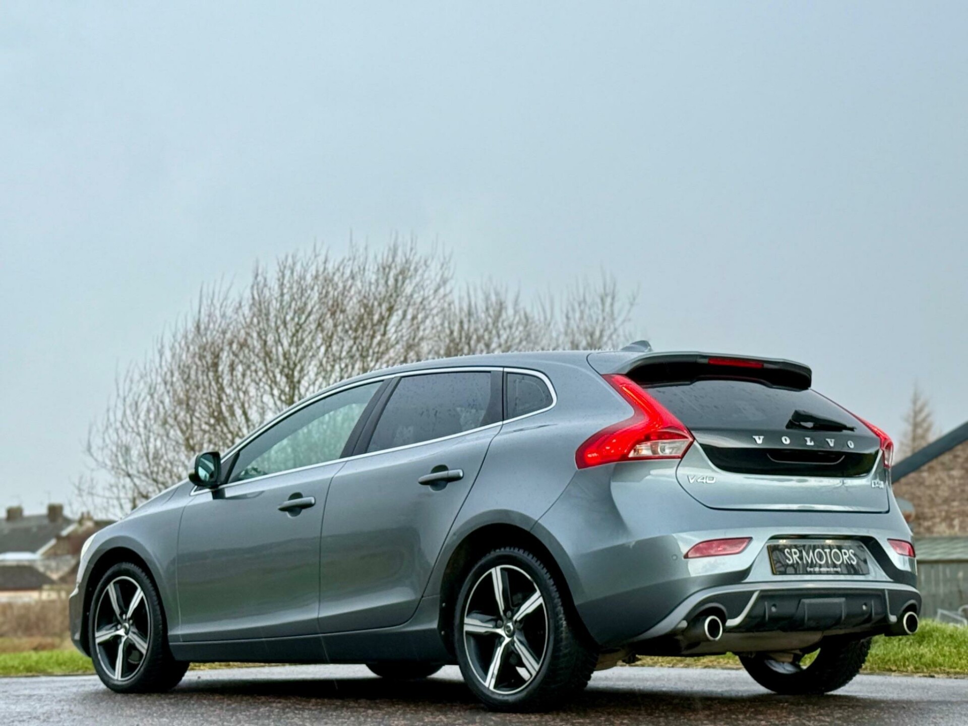 Volvo V40