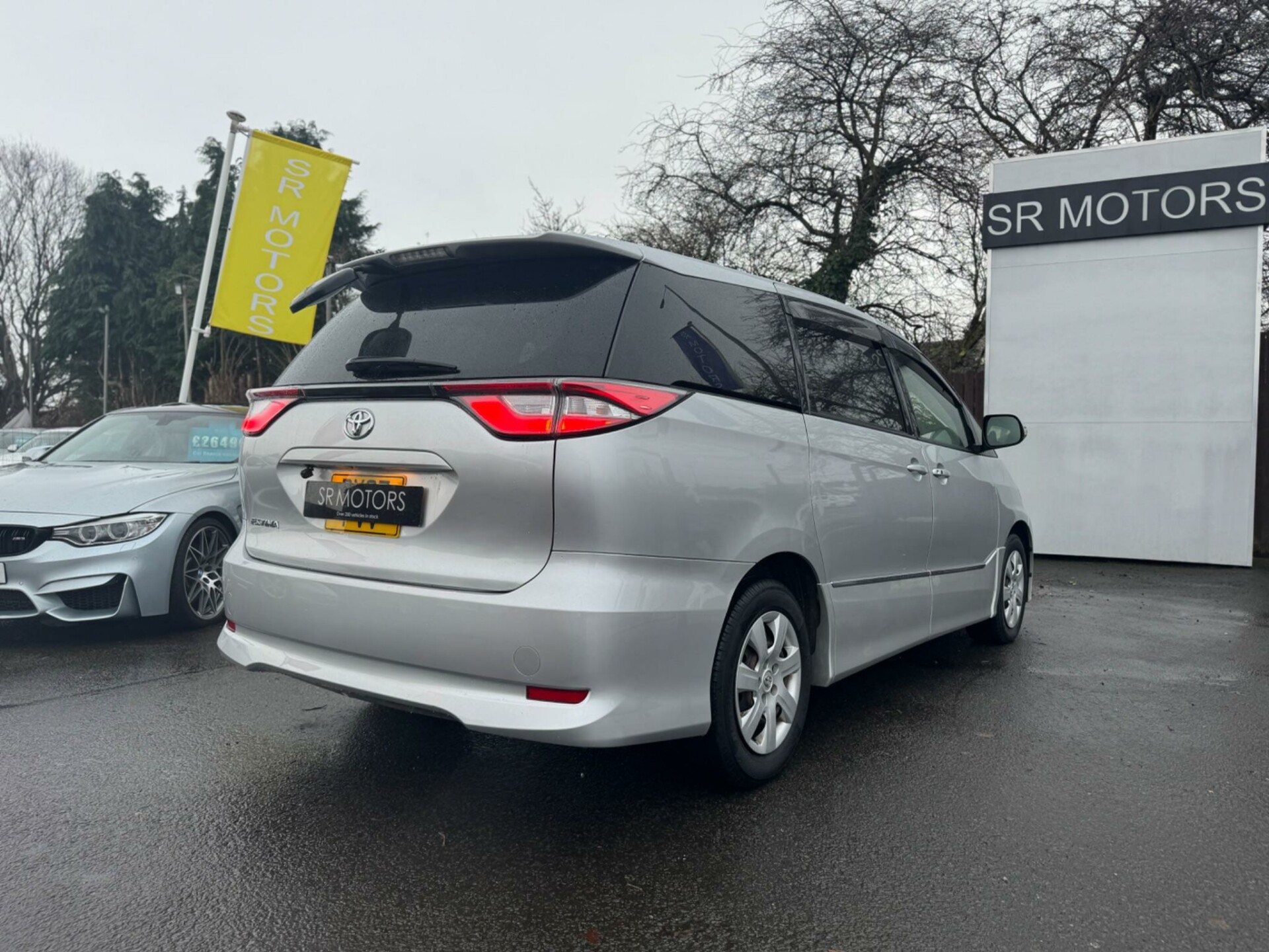 Toyota Estima