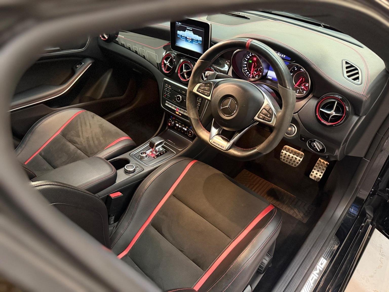 Mercedes Benz CLA