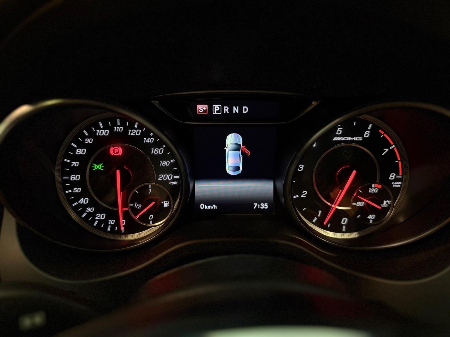 Mercedes Benz CLA