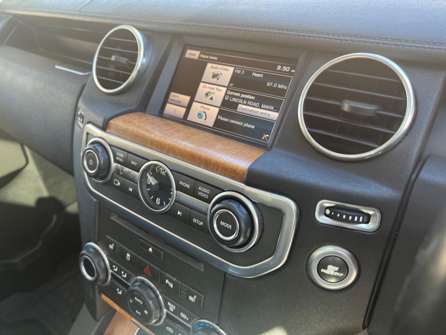 Land Rover Discovery 4