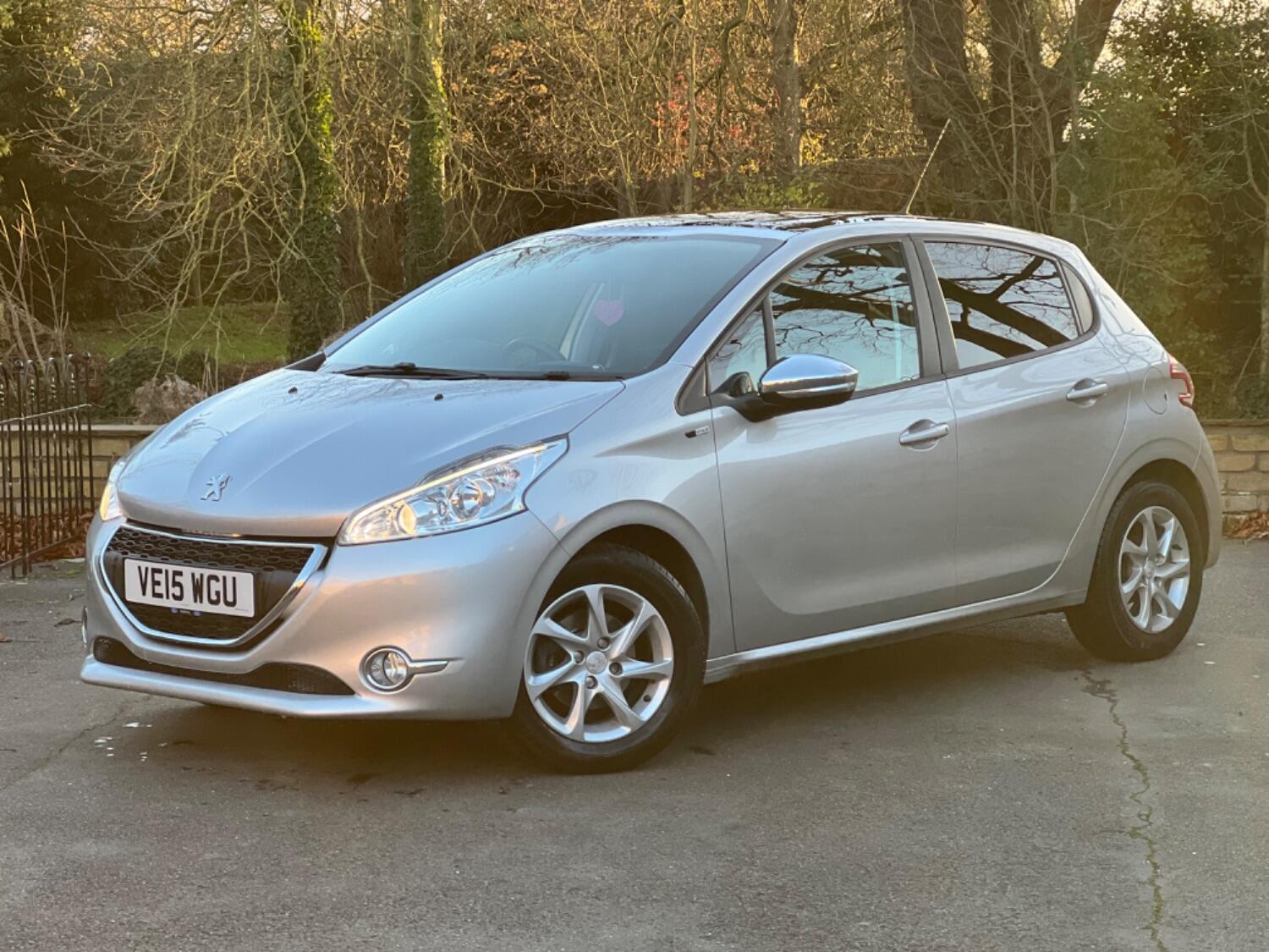 Peugeot 208