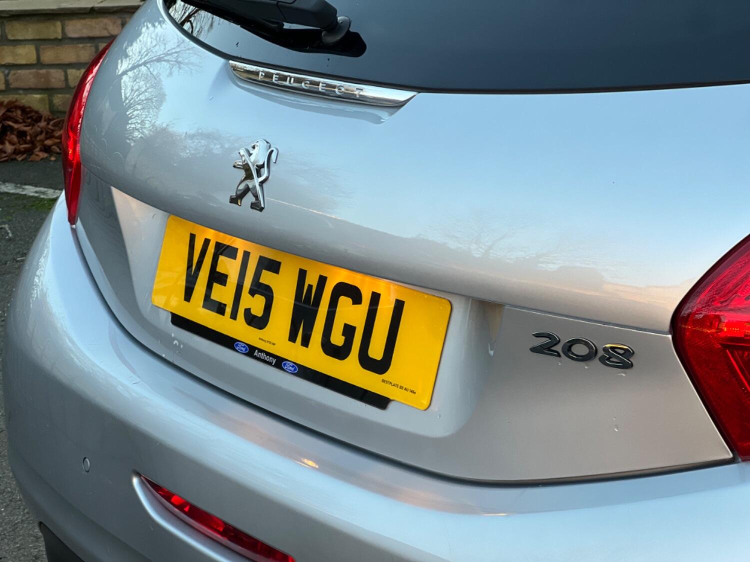 Peugeot 208