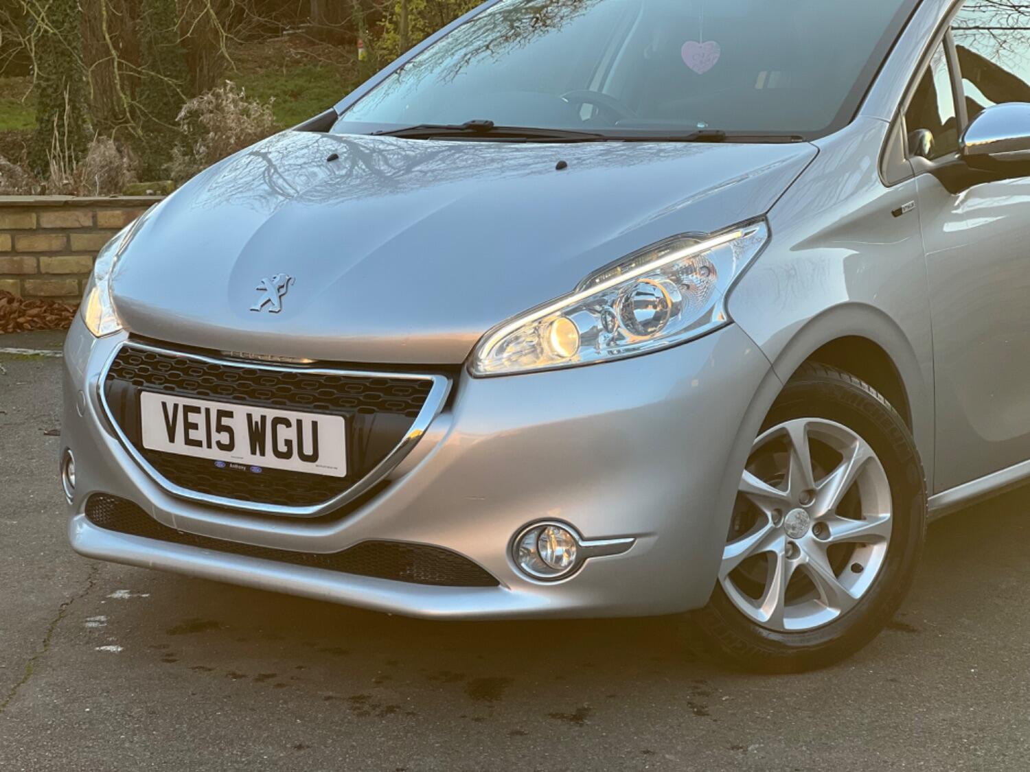 Peugeot 208