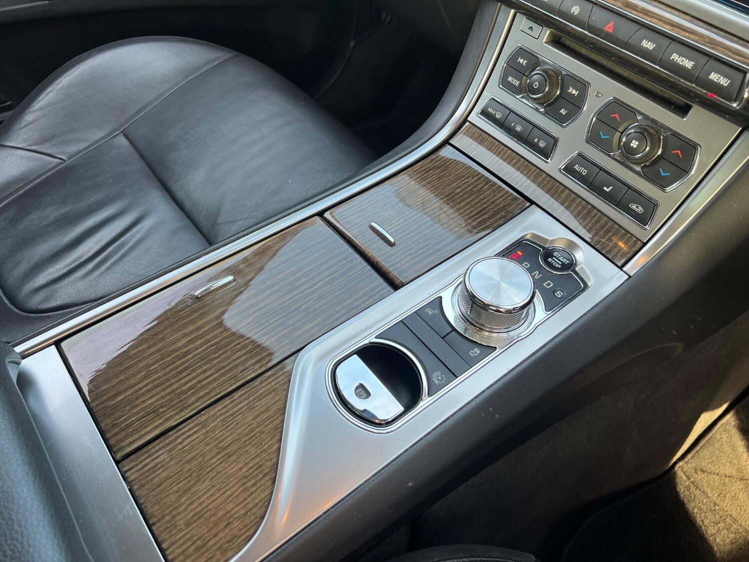 Jaguar XF