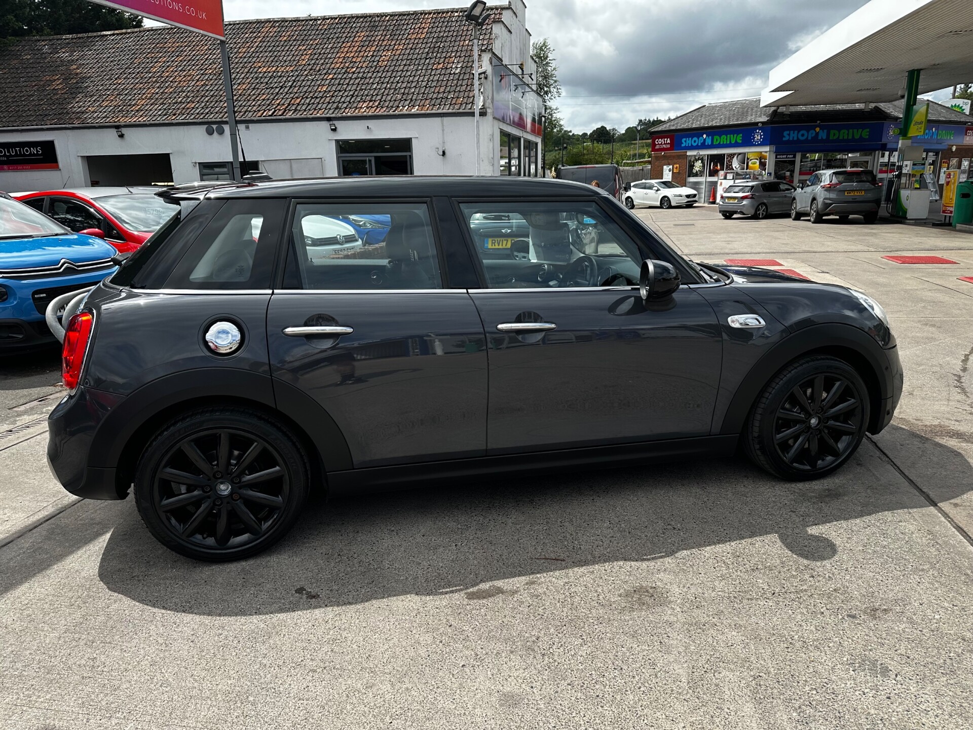 MINI Hatch