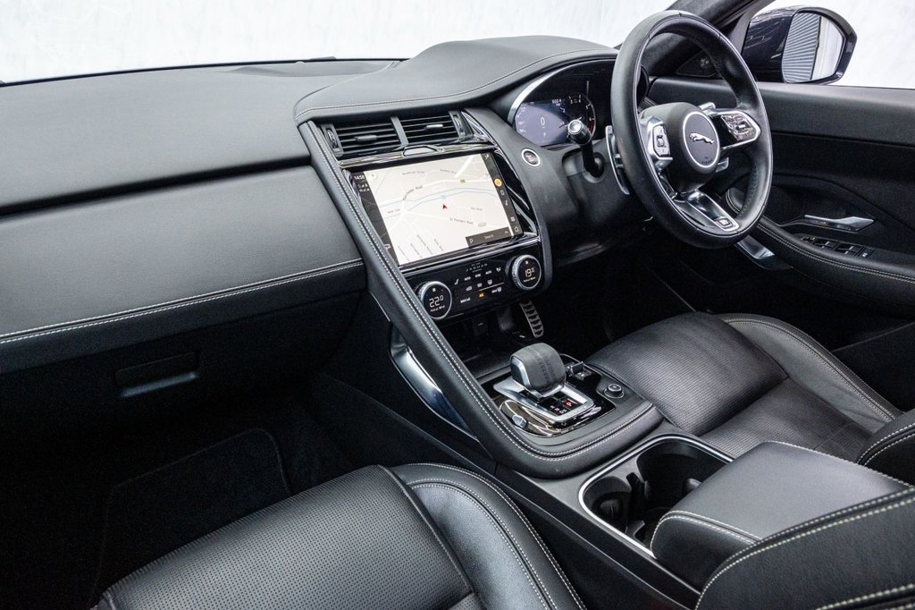 Jaguar E Pace
