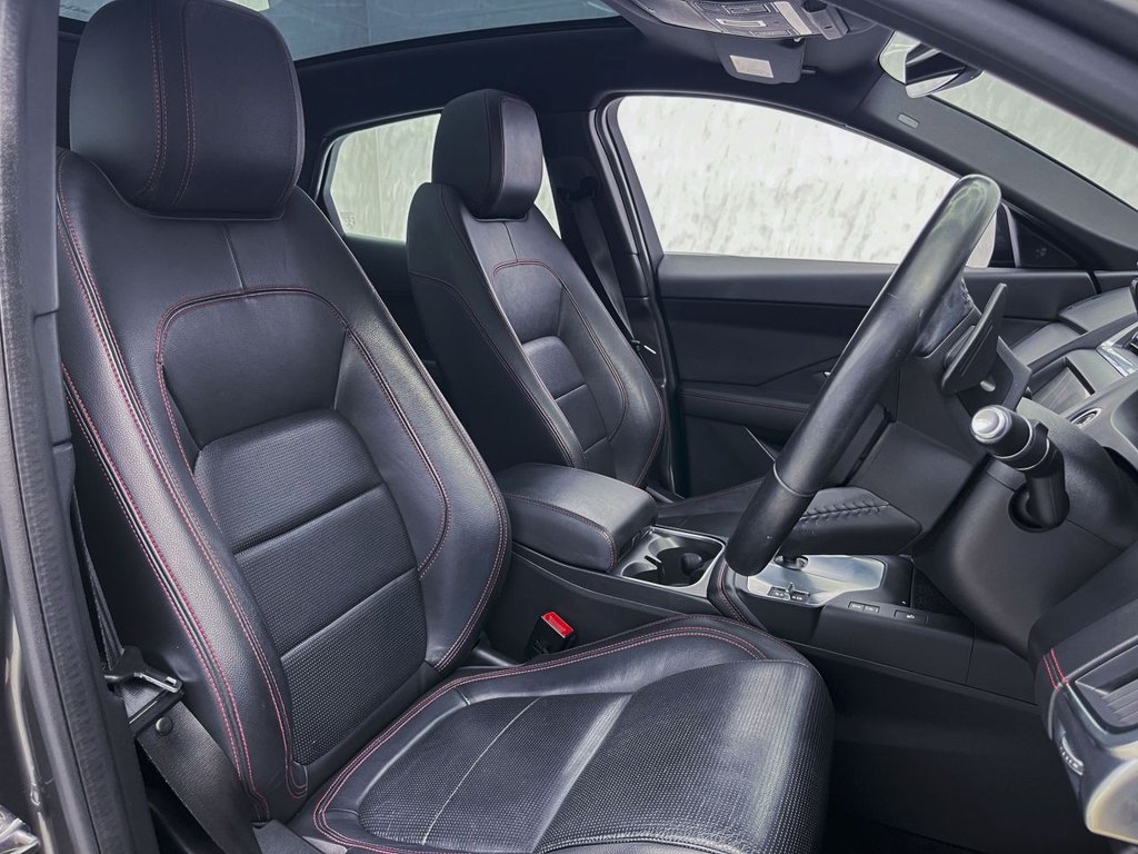 Jaguar E Pace