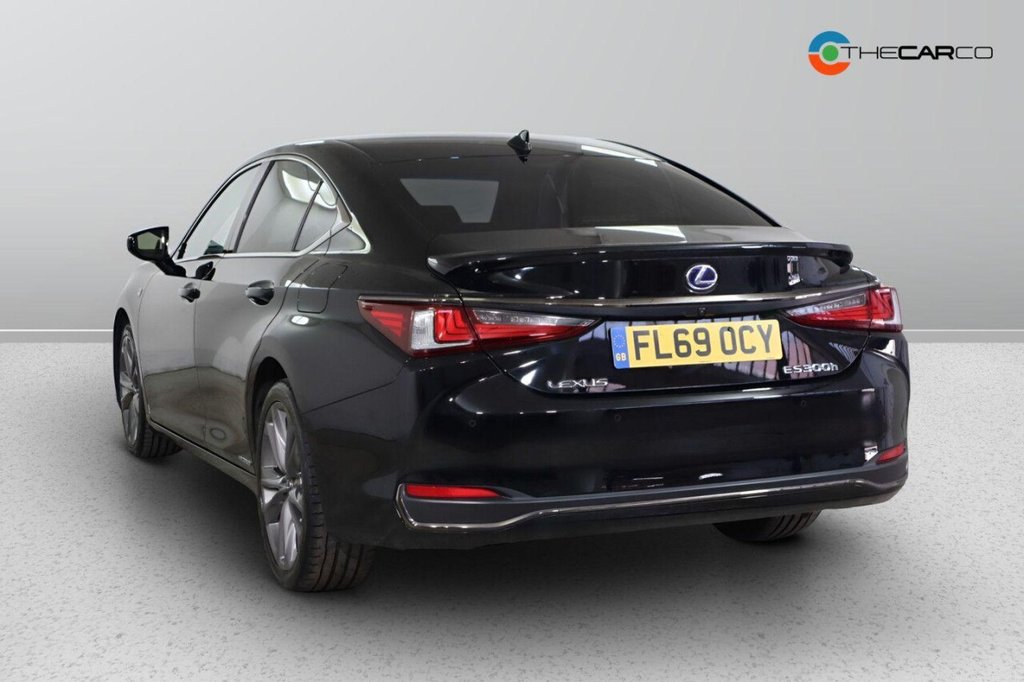 Lexus ES